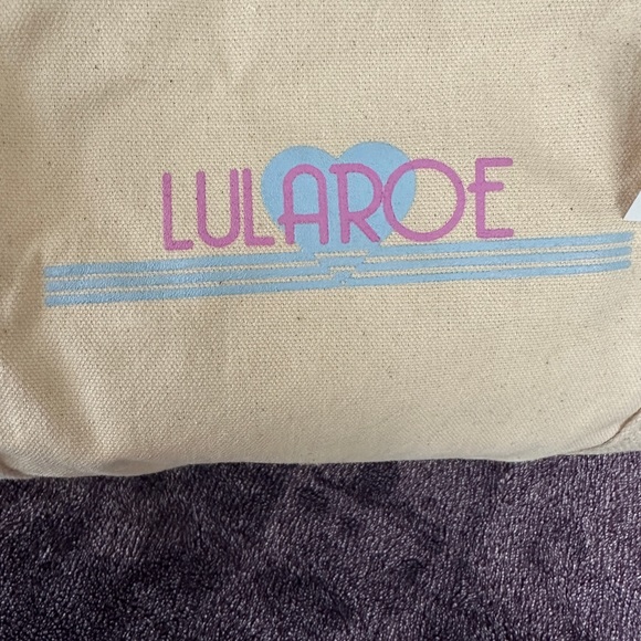 LULAROE Duffle bag - Picture 2 of 8